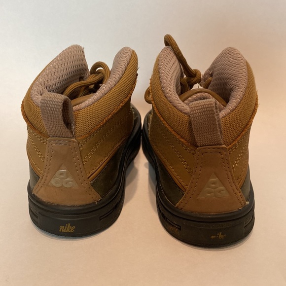 Nike ACG - Picture 4 of 6